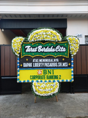 Papan Bunga Duka di Ranah Parak Rumbio