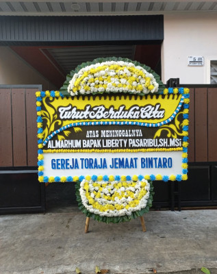 Papan Bunga Duka di Ranah Parak Rumbio